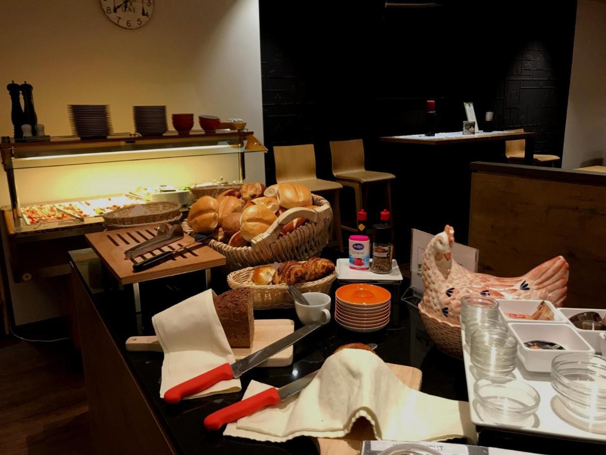 Hotel Goll Pforzheim-Niefern 외부 사진