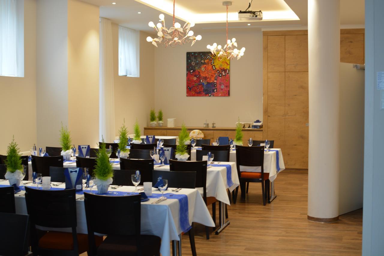Hotel Goll Pforzheim-Niefern 외부 사진